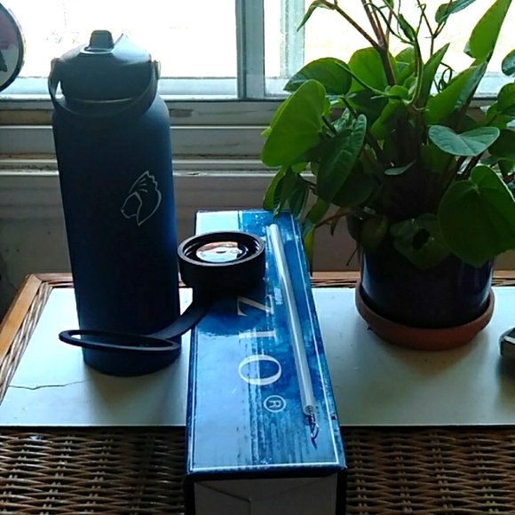 Stainless steel water bottle cold for 48 hours or hot for 24 hours 40 oz - Picture 2 of 13